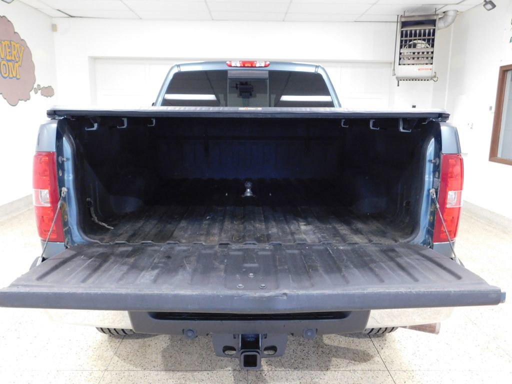 Used 2011 Chevrolet Silverado 2500 LT w/ Interior Plus Package AWD/4WD image 73