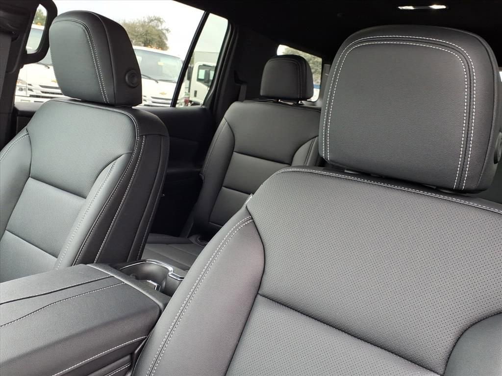 New 2026 Chevrolet Traverse LT w/ Driver Confidence Package image 11