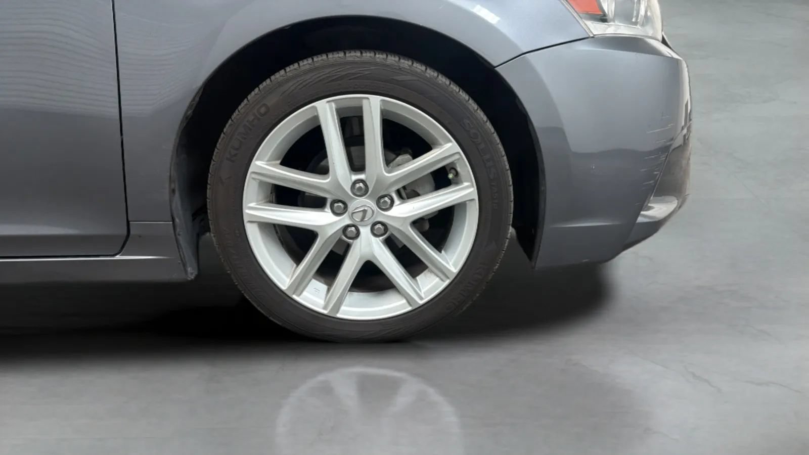 Used 2015 Lexus CT 200h FWD image 23