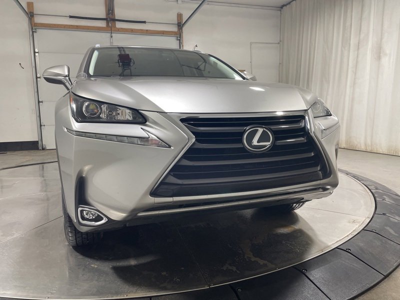 Used 2017 Lexus NX 200t FWD image 2
