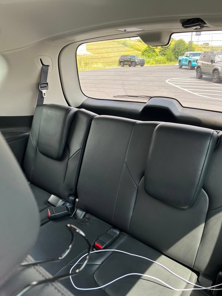 Used 2023 Nissan Armada Platinum w/ Captain's Chairs Package AWD/4WD image 8
