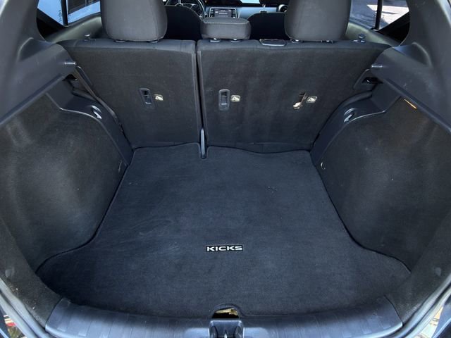 Used 2021 Nissan Kicks S image 27