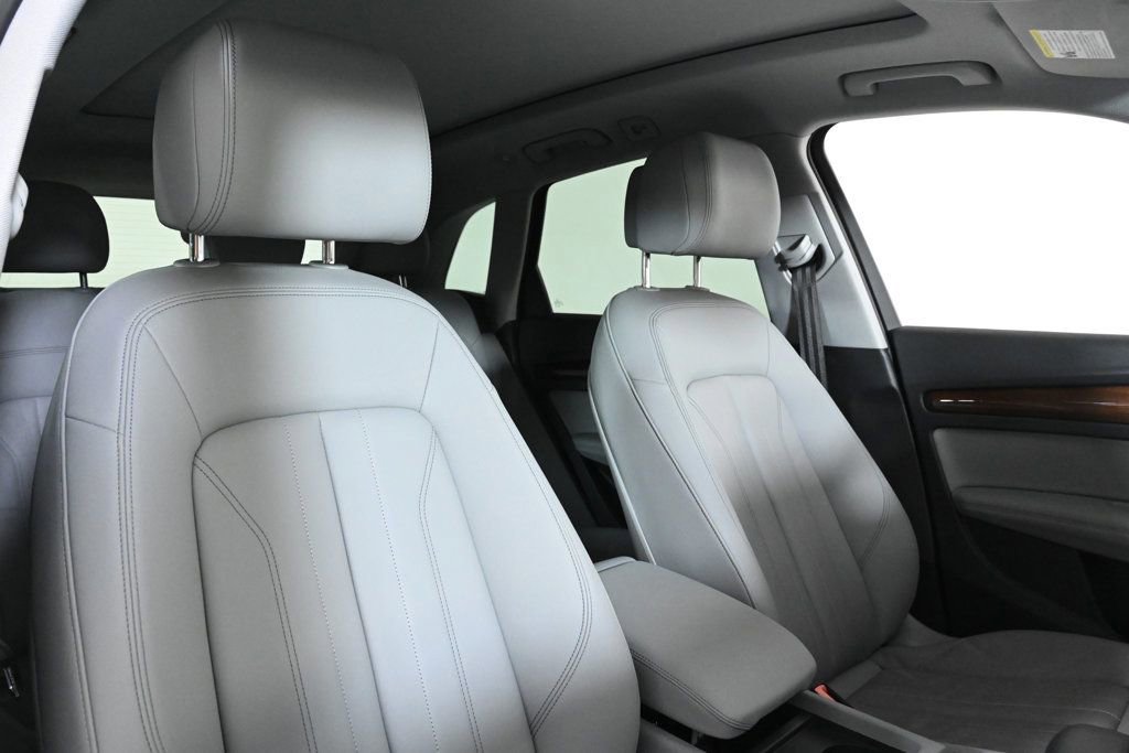 Certified 2023 Audi Q5 2.0T Premium Plus w/ Premium Plus Package image 16