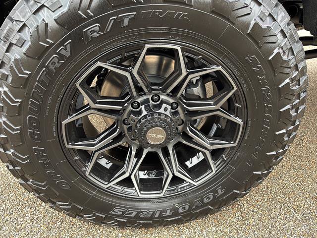 New 2026 Ford F250 XLT w/ XLT Premium Package image 9