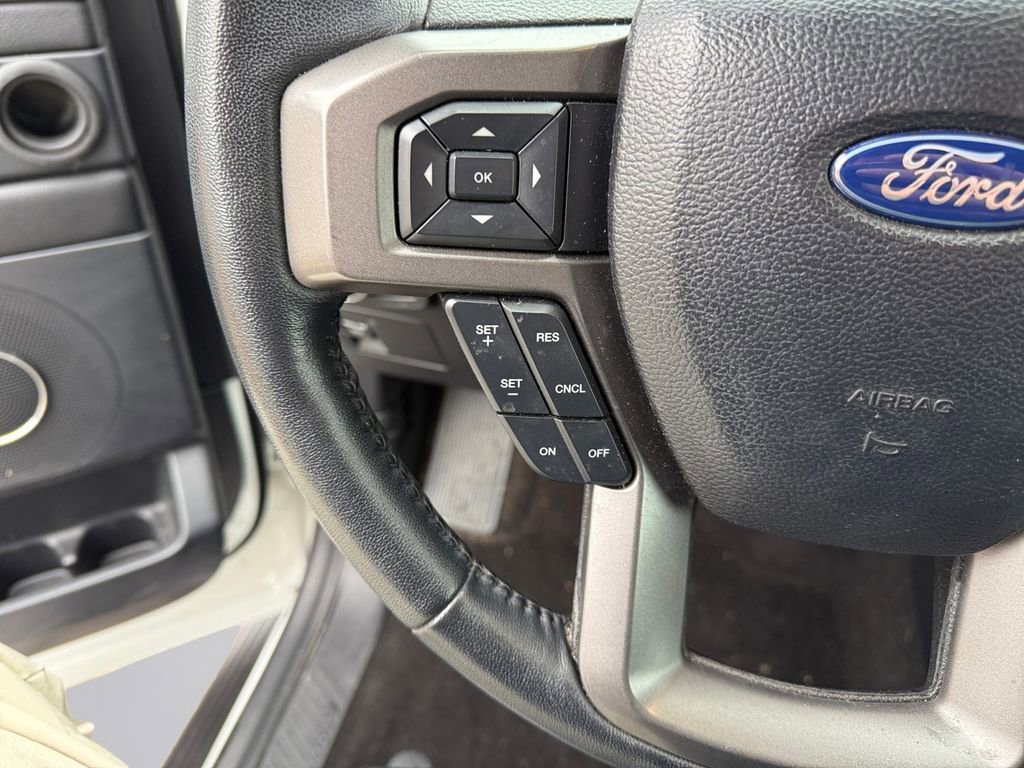 Used 2020 Ford Expedition XLT image 19