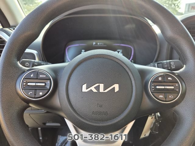 Used 2025 Kia Soul LX w/ LX Technology Package FWD image 23