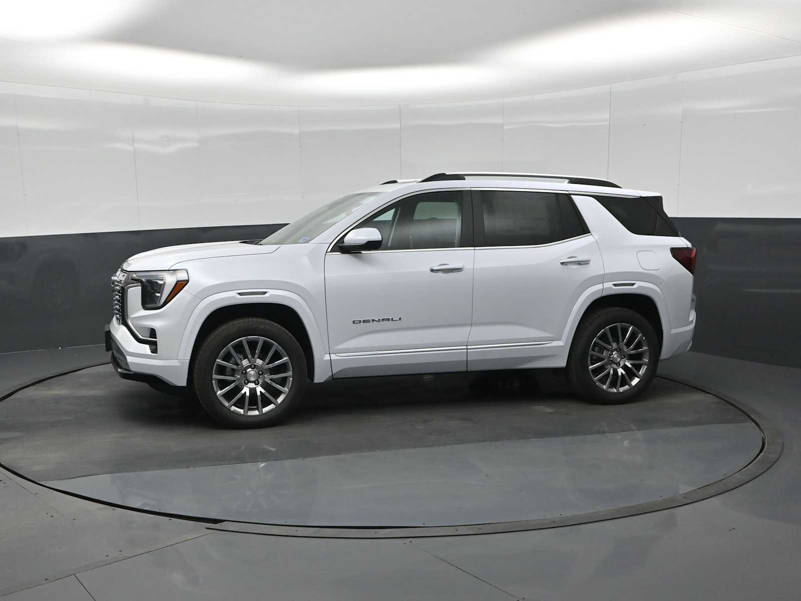 New 2026 GMC Terrain Denali image 4