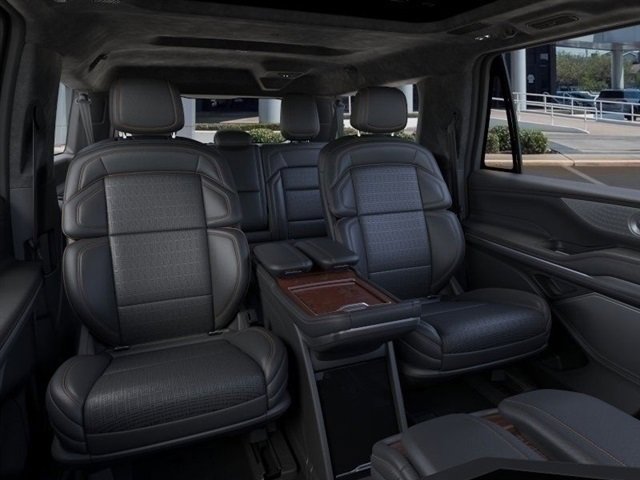 New 2025 Lincoln Navigator L Black Label image 11