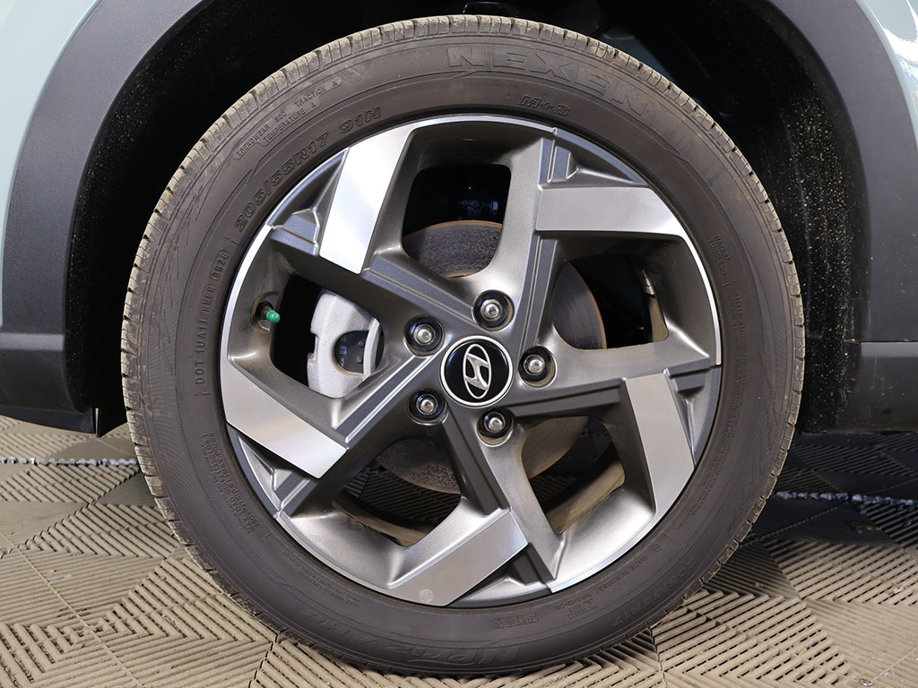 Certified 2026 Hyundai Venue SEL FWD image 18