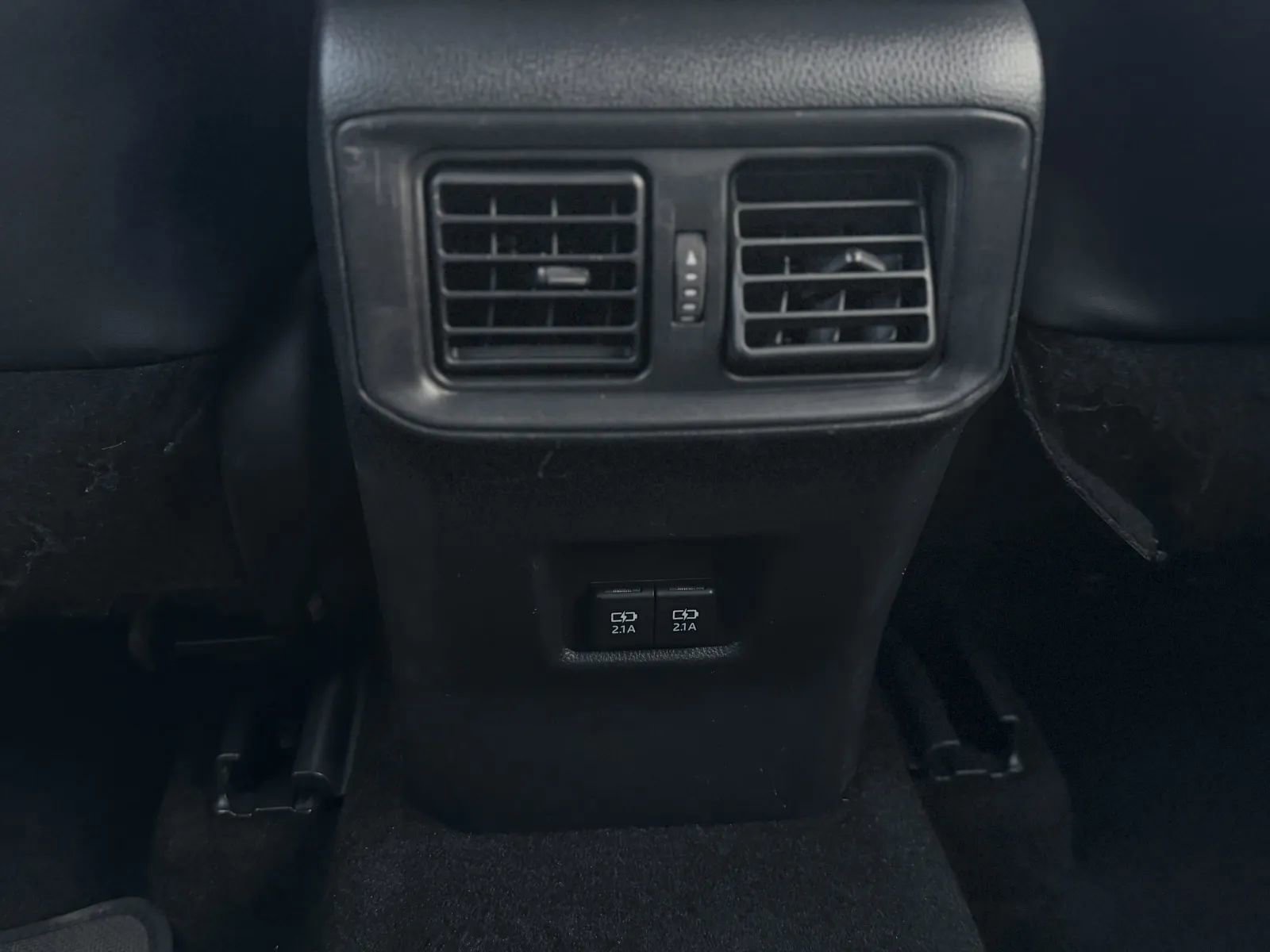 Used 2020 Toyota RAV4 XSE AWD/4WD image 40