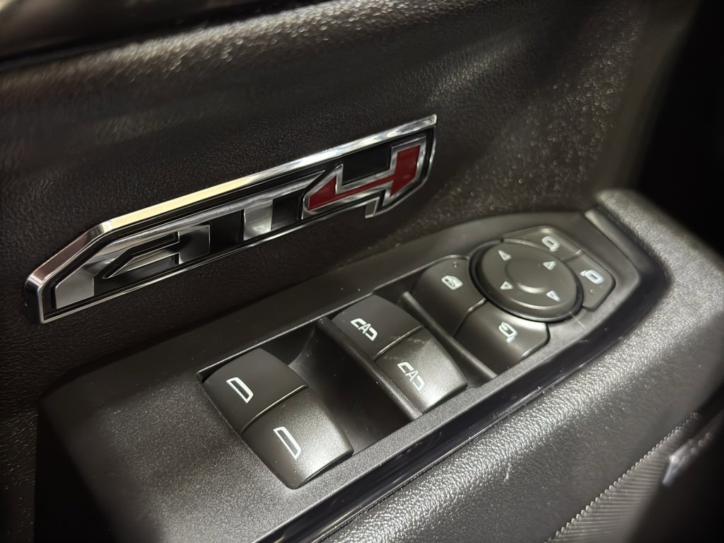 Used 2025 GMC Sierra 1500 AT4 w/ AT4 Premium Package image 40