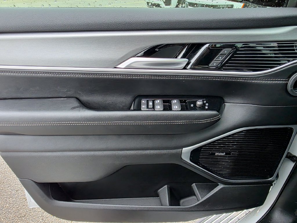 New 2026 Jeep Grand Wagoneer Limited AWD/4WD image 17