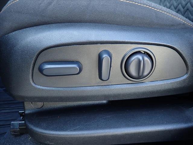 Used 2023 Chevrolet Equinox LT w/ LPO, Floor Liner Package AWD/4WD image 11