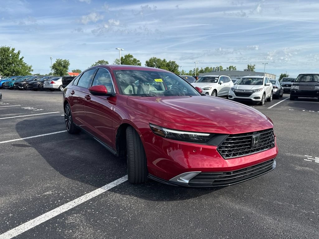 Used 2023 Honda Accord Touring image 12