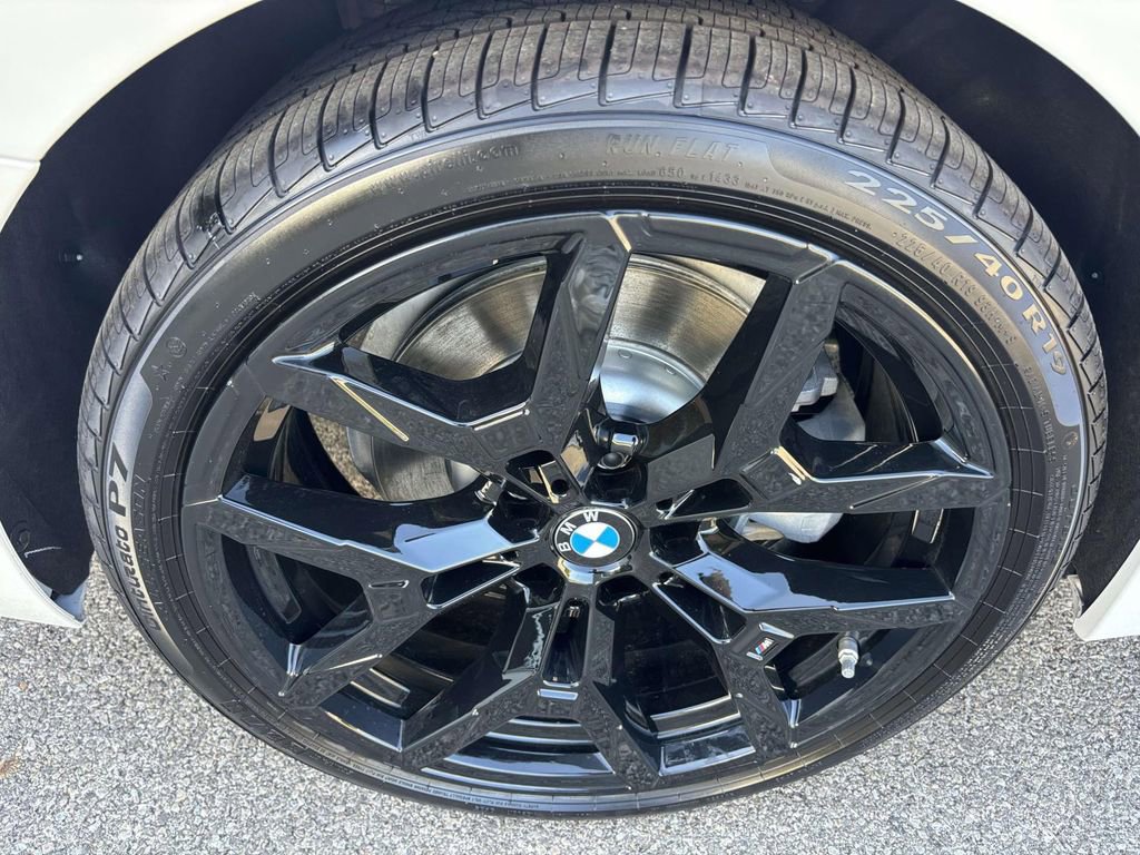 New 2025 BMW 330i xDrive Sedan w/ M Sport Package image 10
