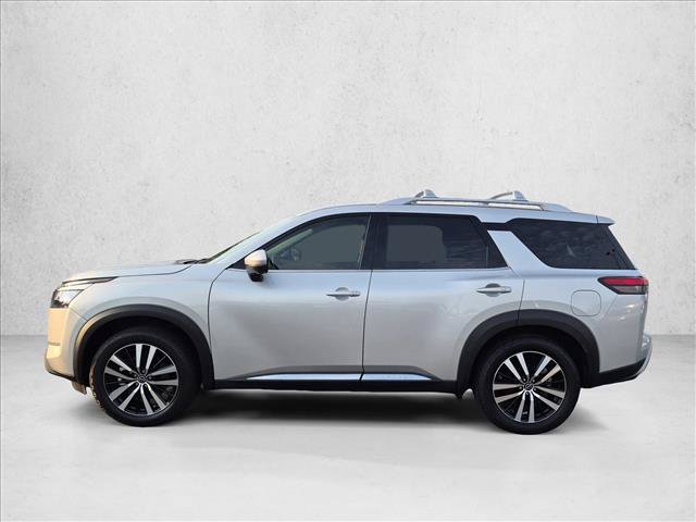 Used 2023 Nissan Pathfinder Platinum w/ Cargo Package AWD/4WD image 9