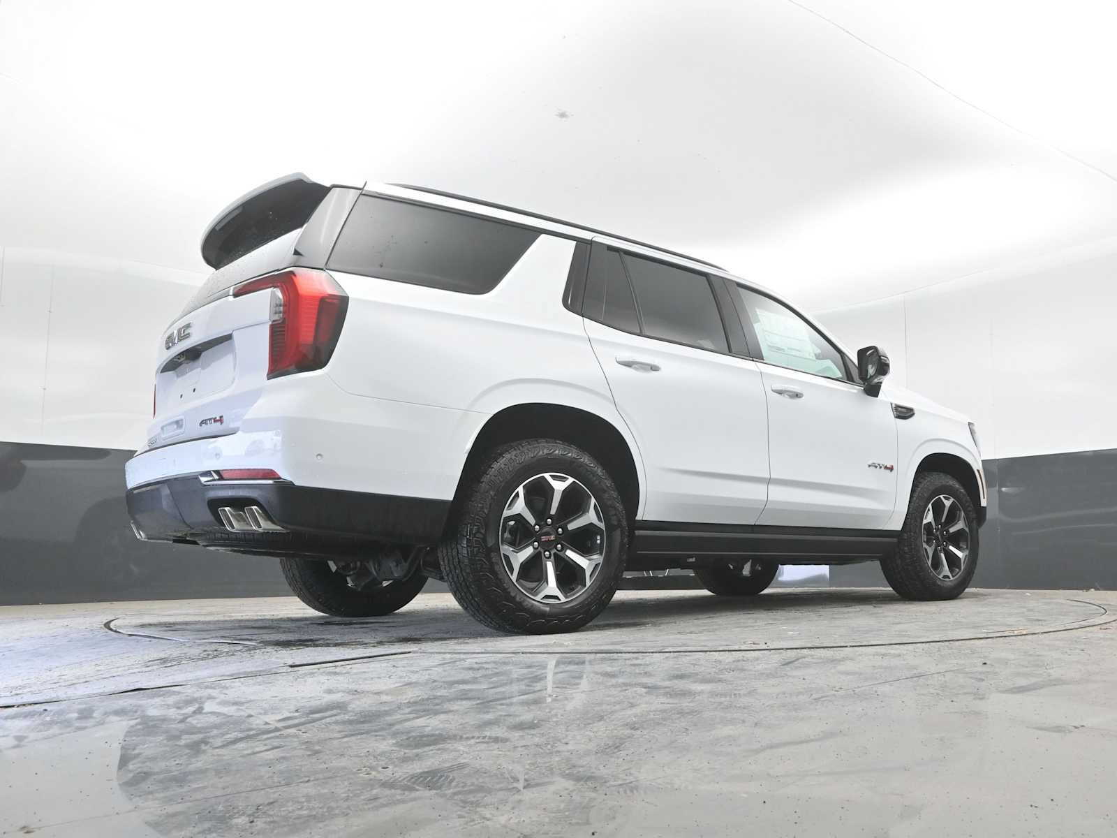 New 2026 GMC Yukon AT4 w/ AT4 Premium Plus Package AWD/4WD image 49