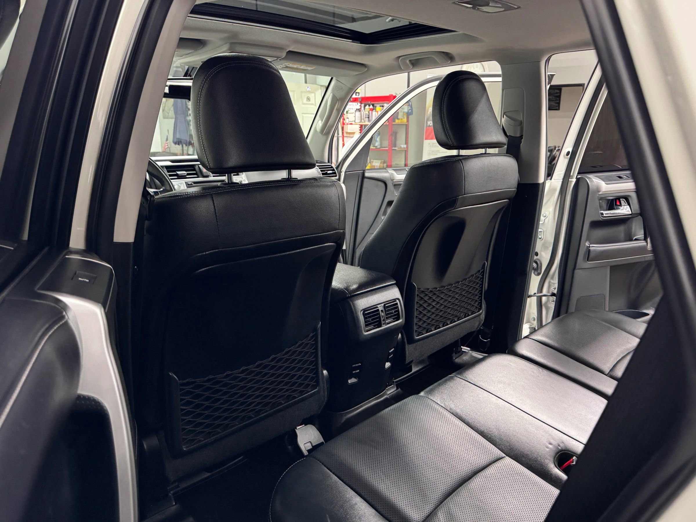 Used 2016 Toyota 4Runner Limited w/ Convenience Package image 17