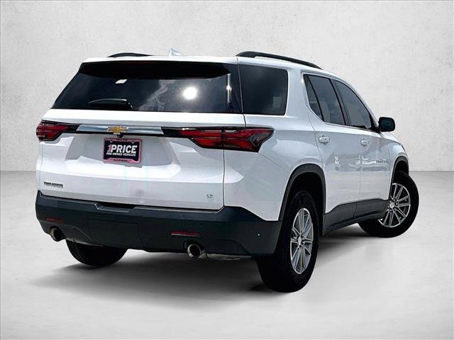Used 2022 Chevrolet Traverse LT FWD image 2
