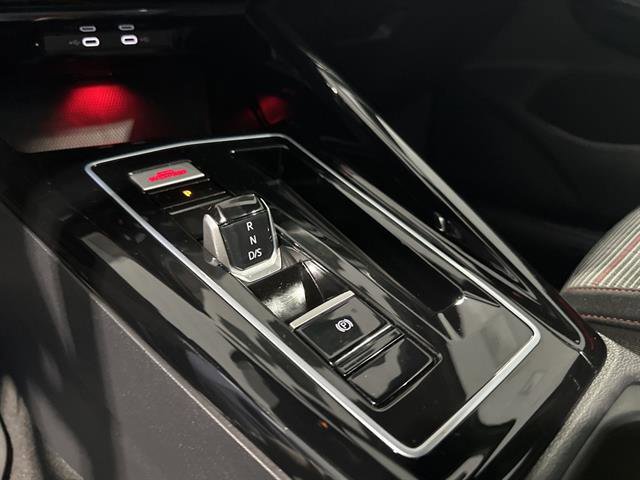 Certified 2024 Volkswagen GTI SE image 30