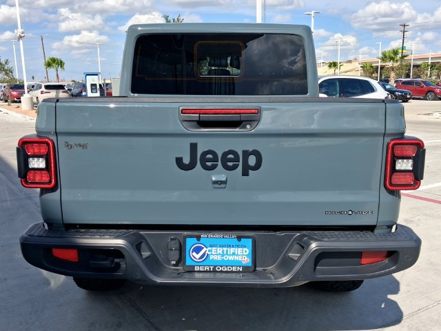 Used 2025 Jeep Gladiator Sport AWD/4WD image 6
