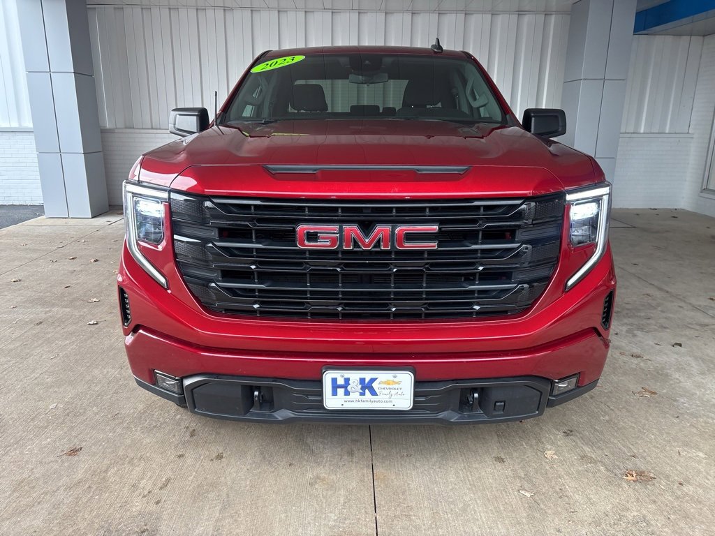 Used 2023 GMC Sierra 1500 Elevation image 2
