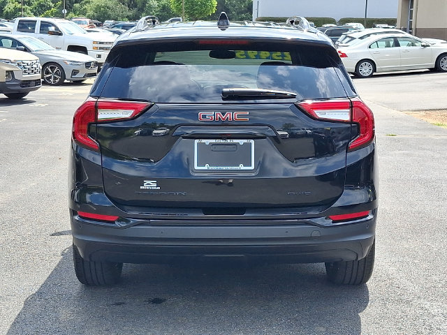 Used 2023 GMC Terrain SLE w/ Driver Convenience Package AWD/4WD image 5