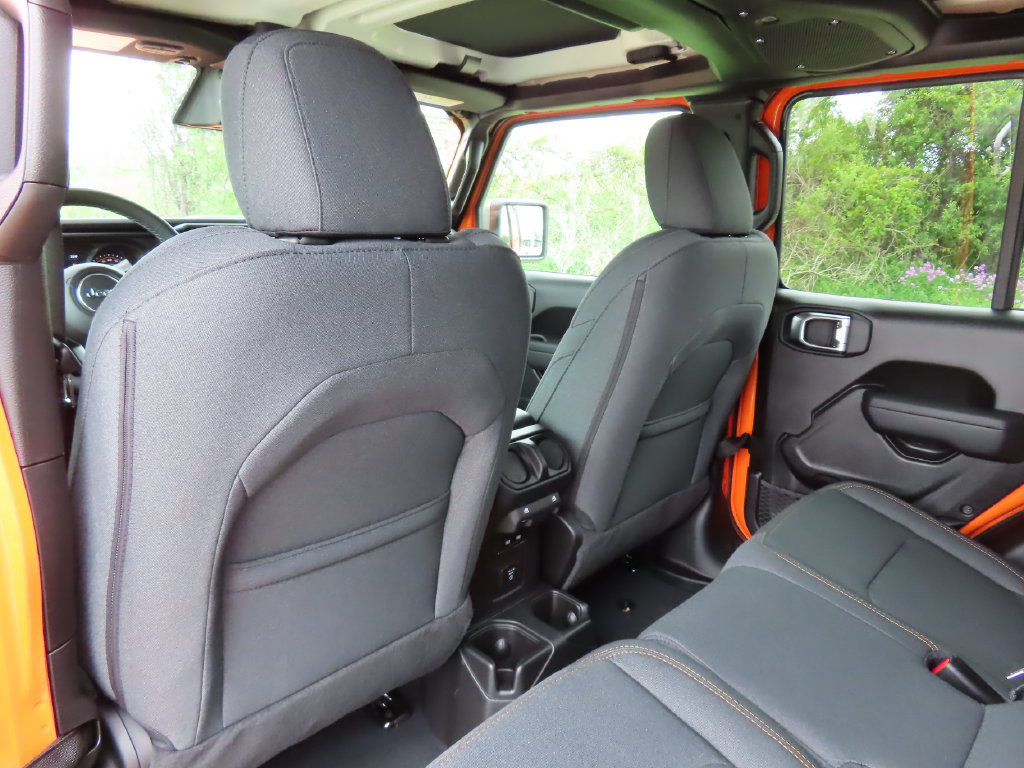 New 2026 Jeep Gladiator Sport AWD/4WD image 21