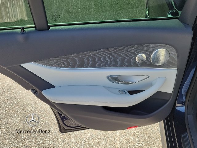 Used 2022 Mercedes-Benz E 350 Sedan w/ Driver Assistance Package image 10