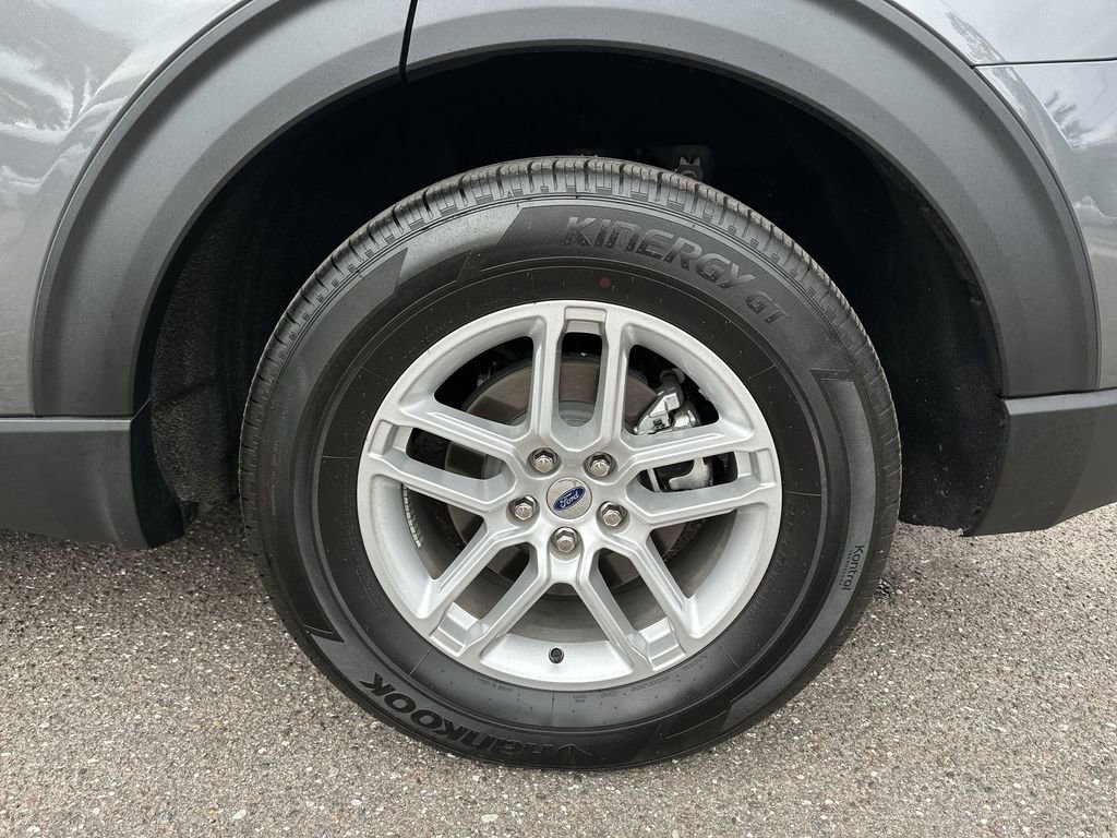 Used 2025 Ford Explorer Active image 34