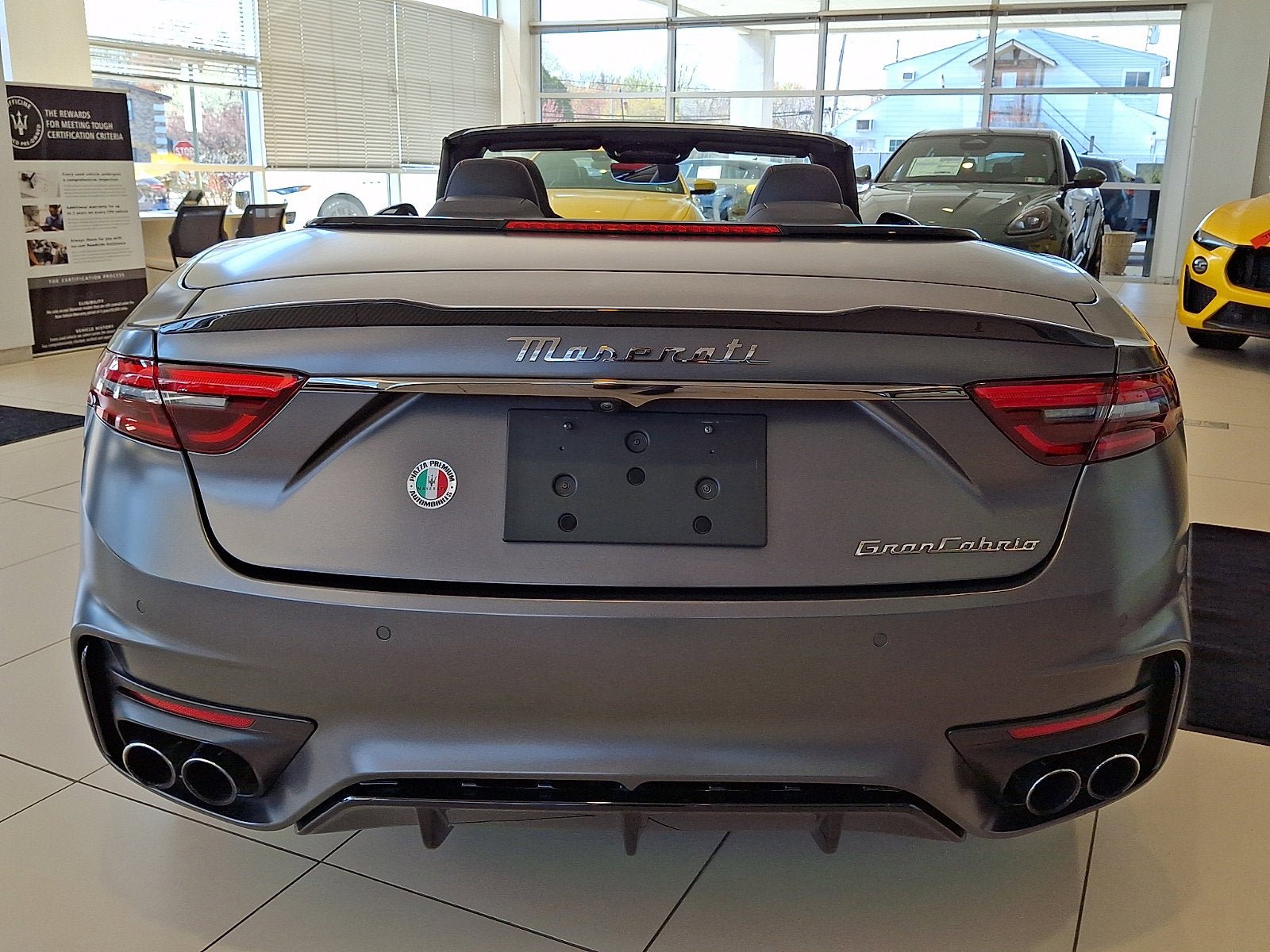Used 2024 Maserati GranCabrio Trofeo AWD/4WD image 5