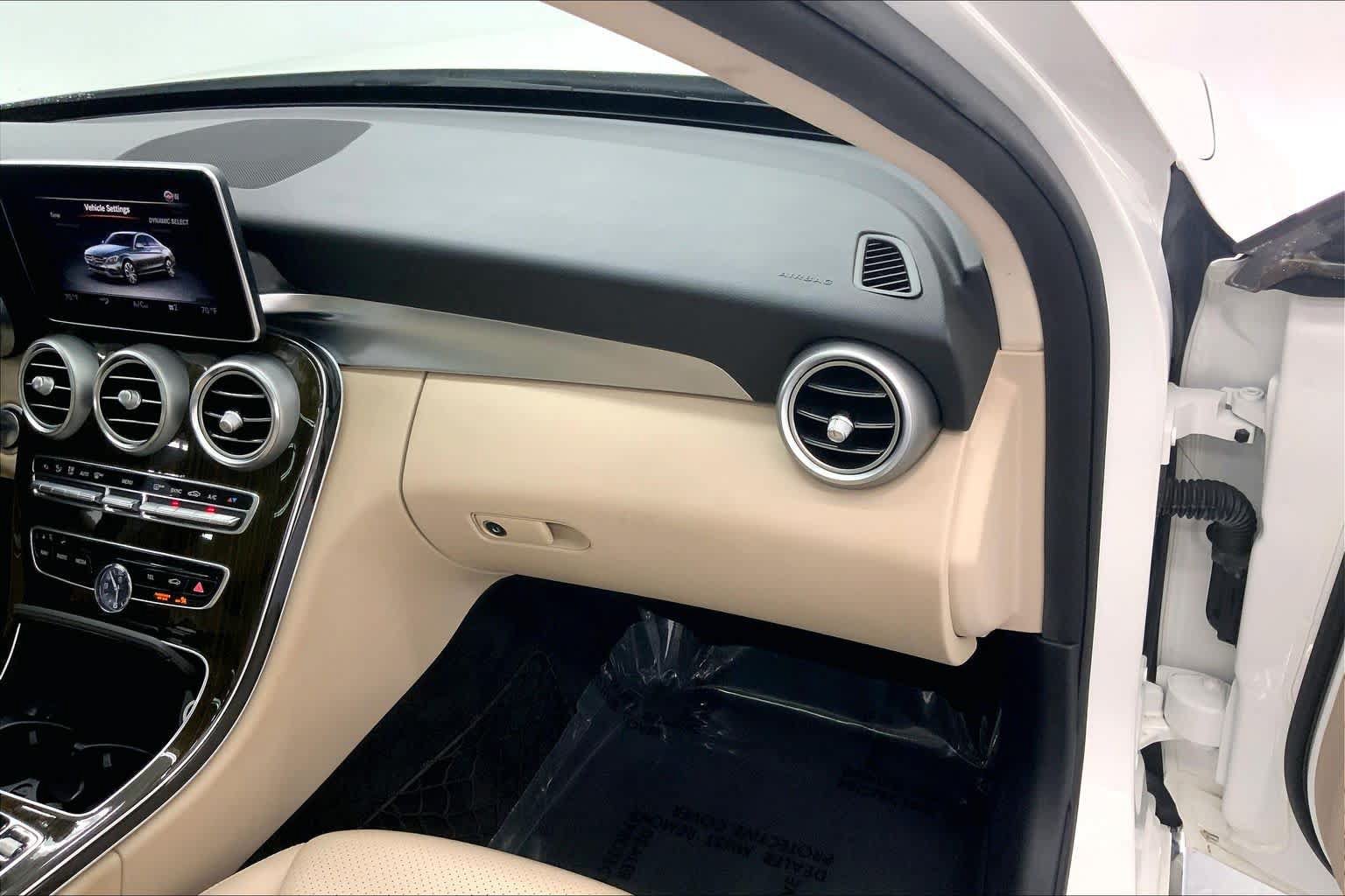 Used 2016 Mercedes-Benz C 300 Sedan image 27