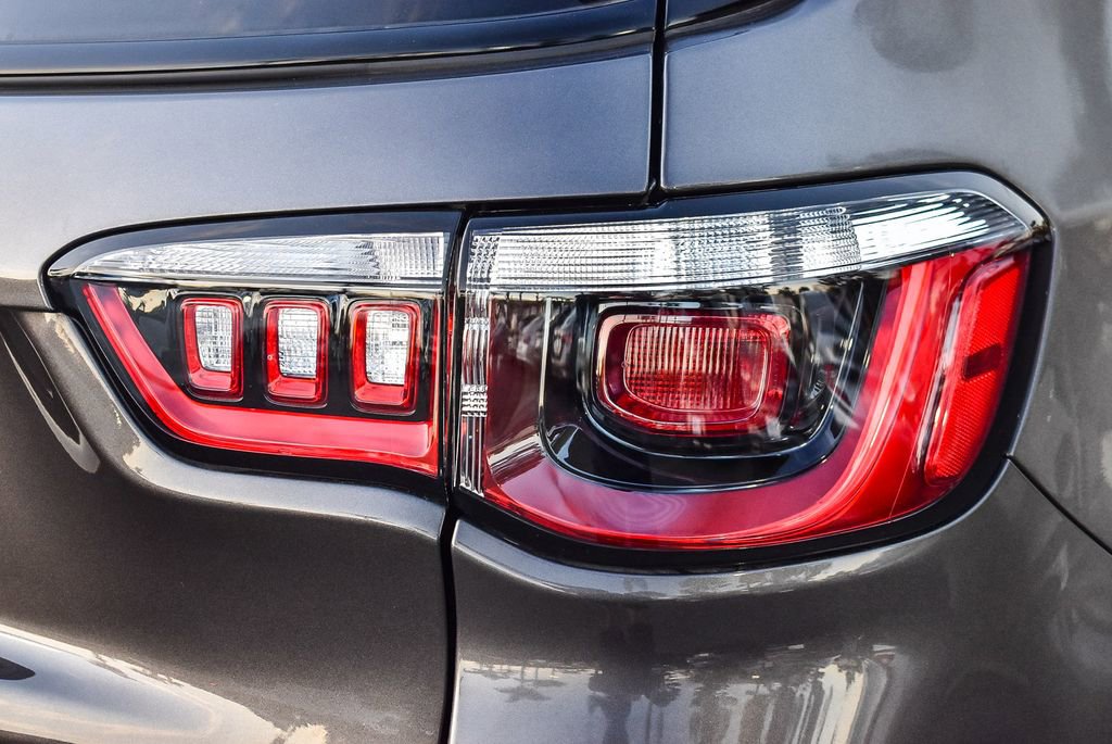 Used 2023 Jeep Compass Trailhawk image 7