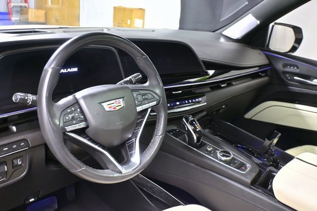 Used 2021 Cadillac Escalade Sport w/ Driver Assist Tech Package image 21