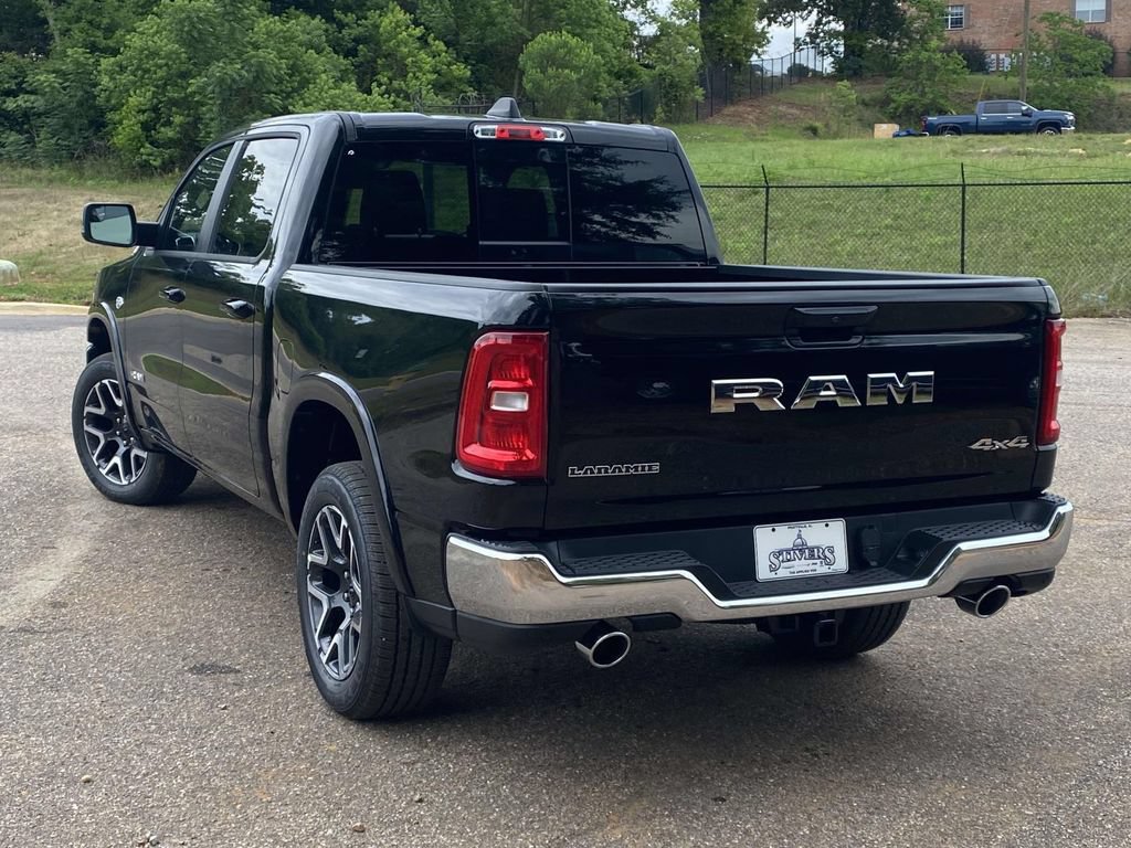 New 2026 RAM 1500 Laramie AWD/4WD image 34