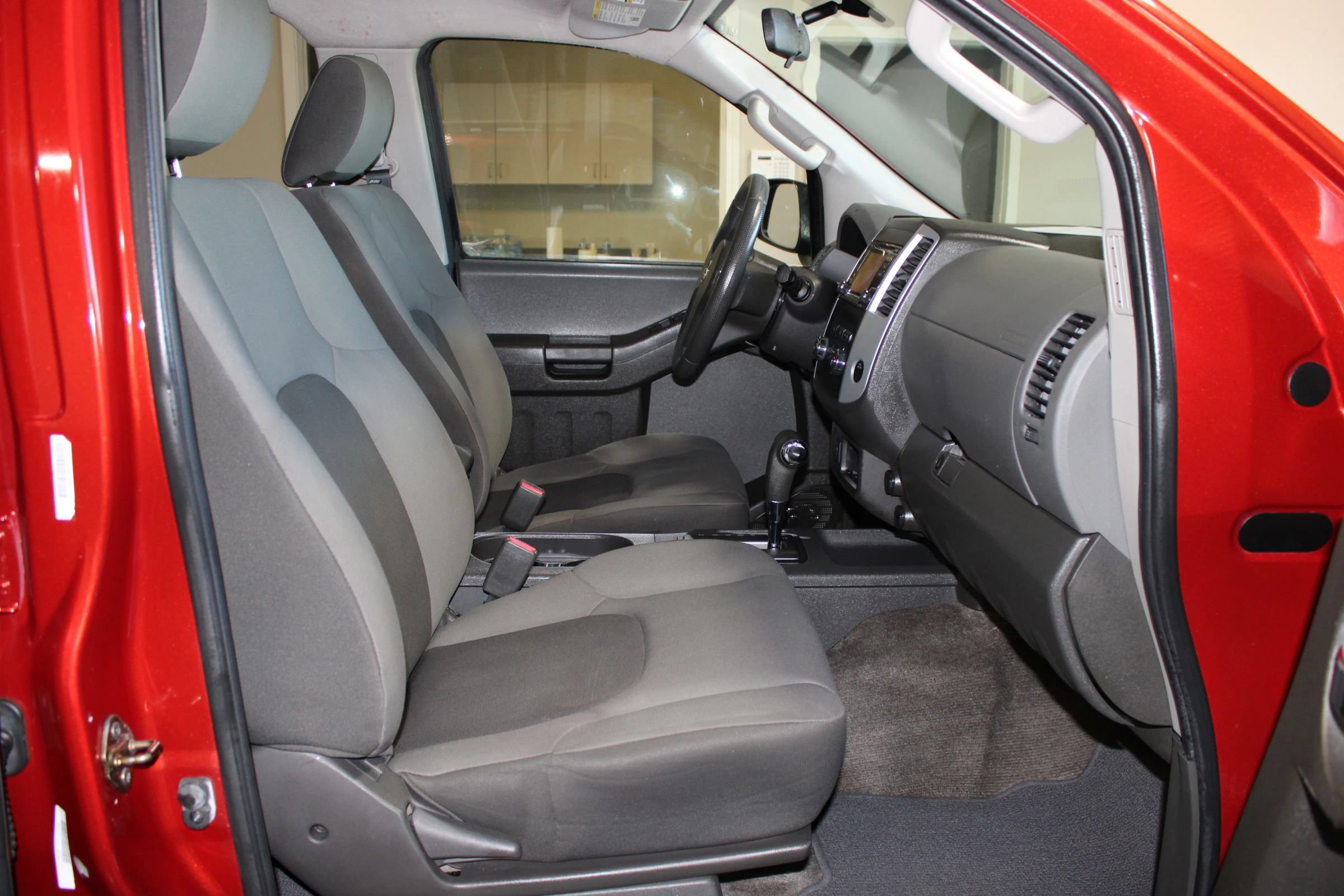 Used 2015 Nissan Xterra S w/ Value Package RWD image 22