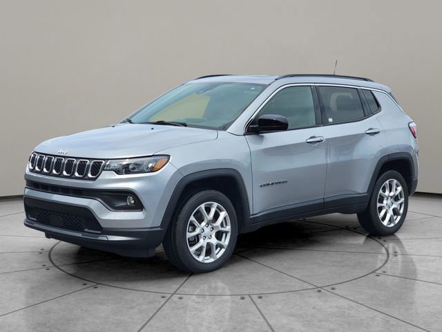 Certified 2023 Jeep Compass Latitude w/ Sun and Sound Group image 3