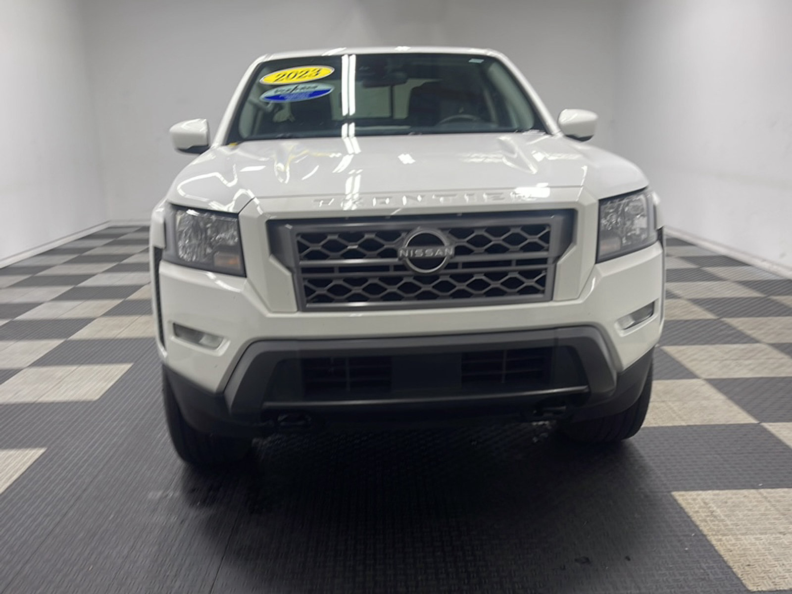 Used 2023 Nissan Frontier SV AWD/4WD image 23
