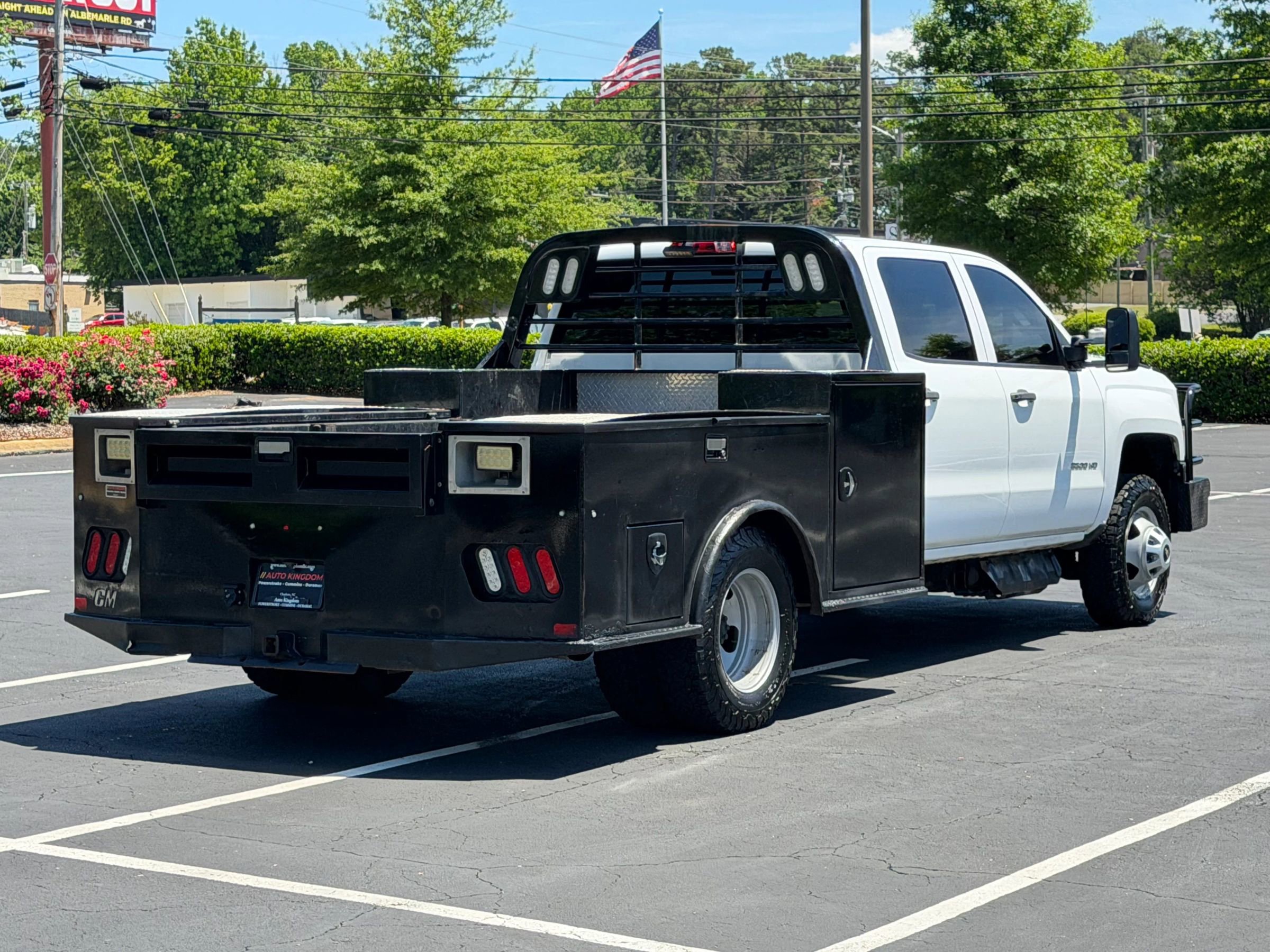 Used 2019 Chevrolet Silverado 3500 W/T AWD/4WD image 6