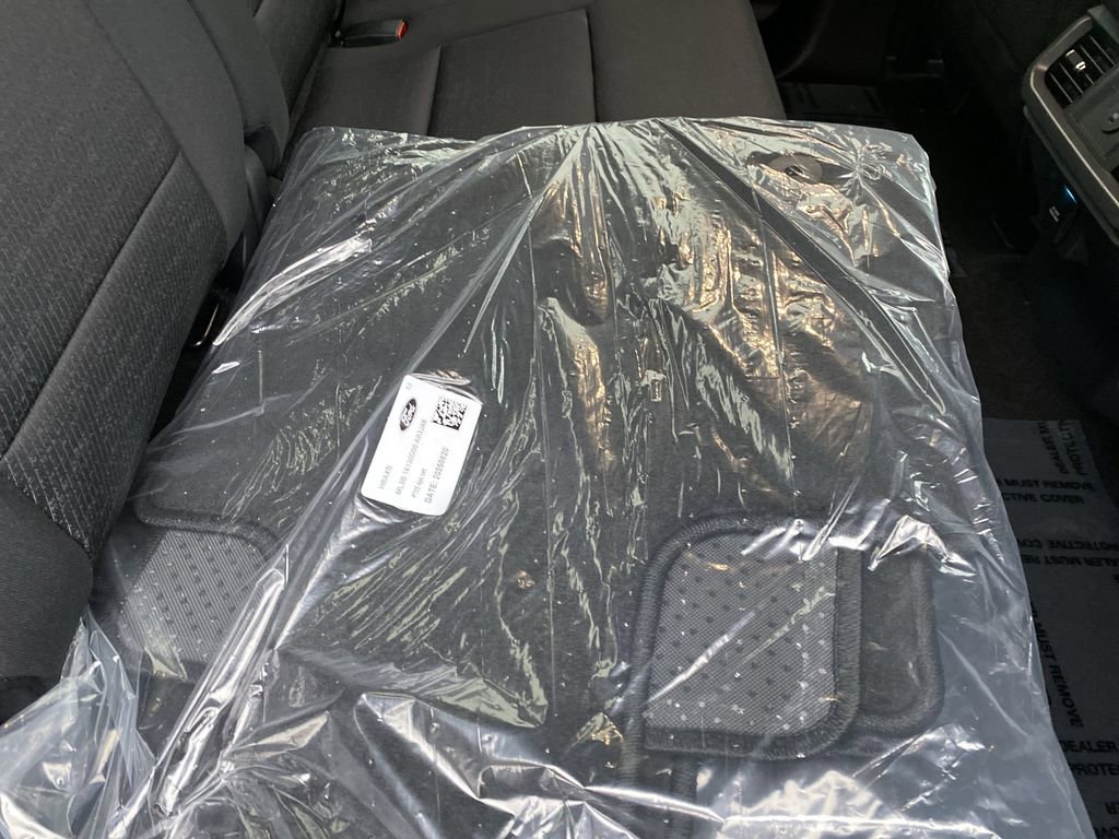 New 2025 Ford F150 XLT w/ Equipment Group 301A Standard image 36