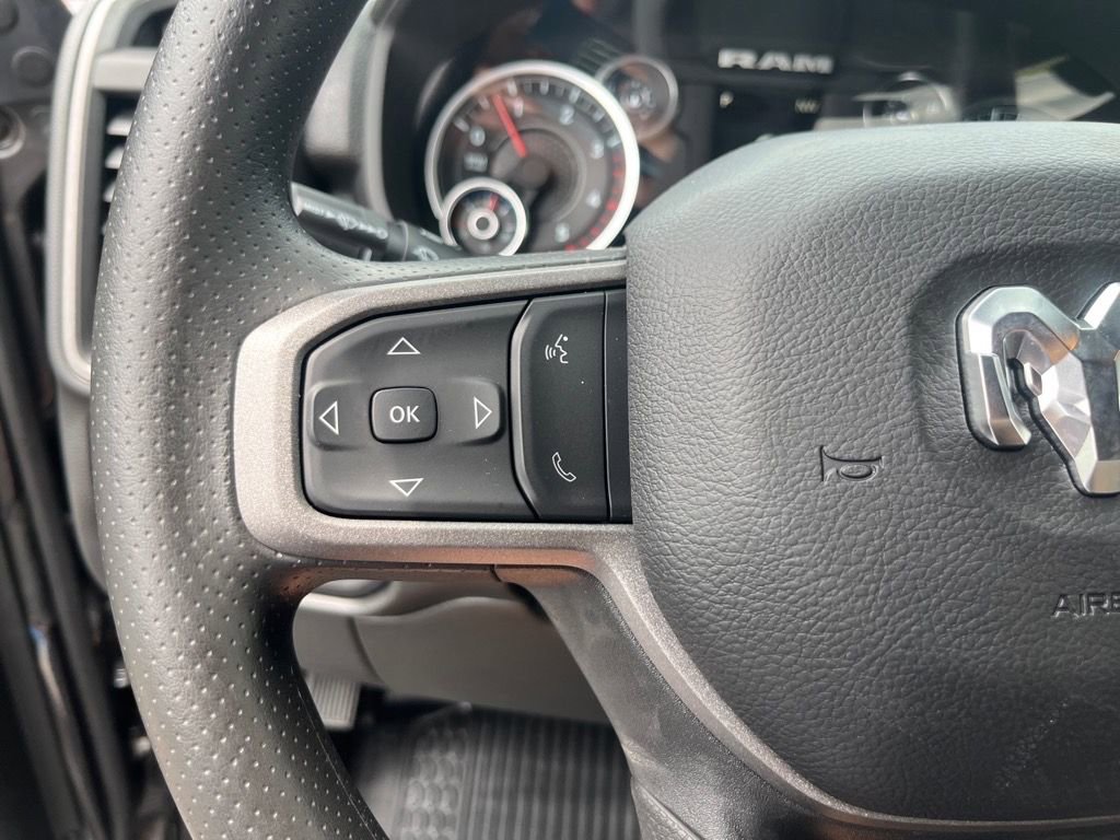 Used 2024 RAM 2500 Tradesman w/ Chrome Appearance Group image 13