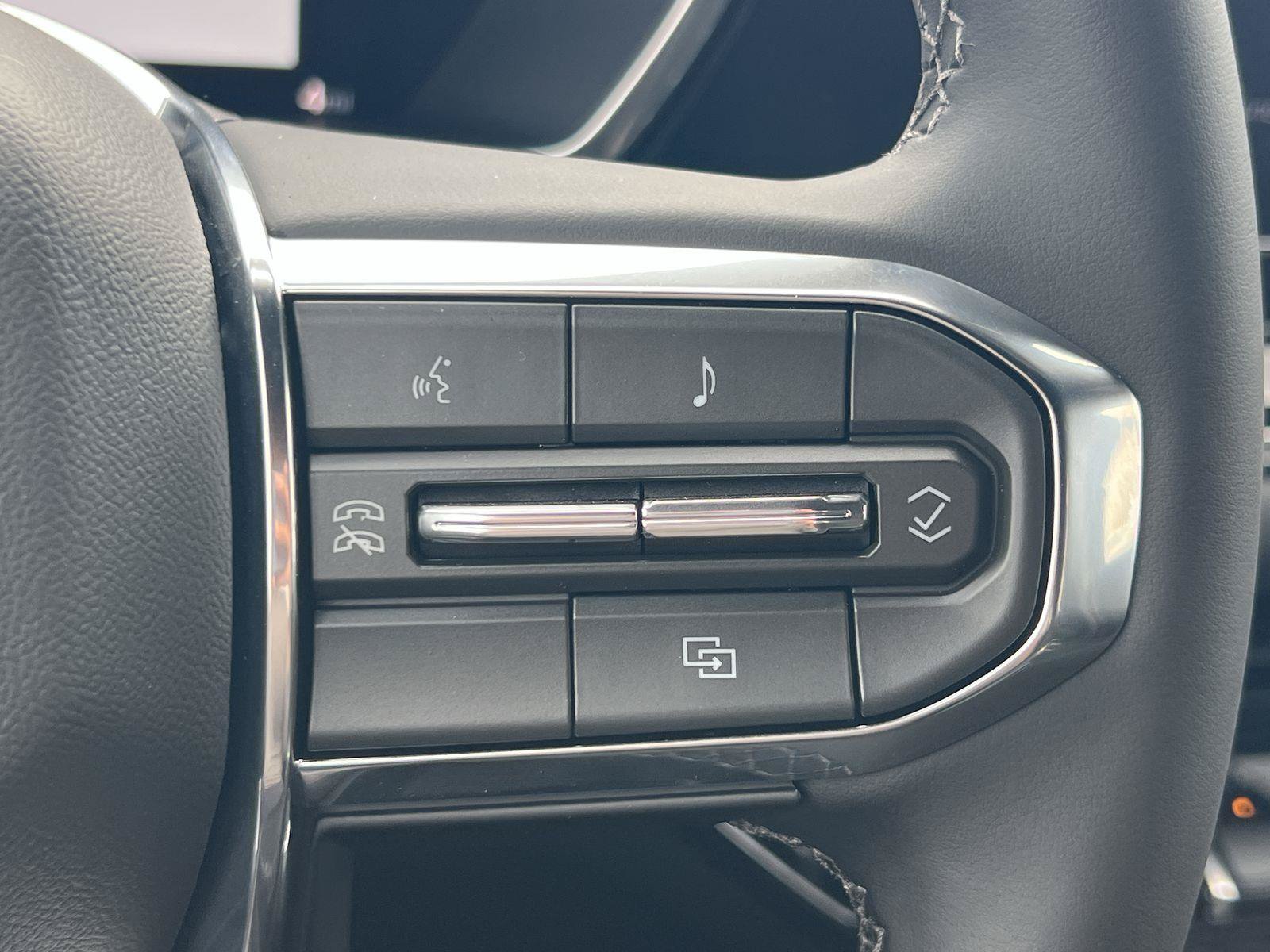 New 2026 GMC Canyon Elevation RWD image 14