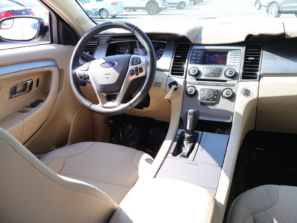 Used 2017 Ford Taurus SEL FWD image 12