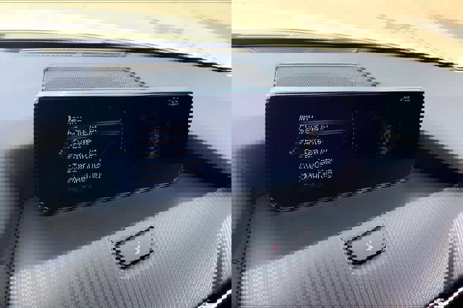 Used 2025 MAZDA CX-90 3.3 Turbo w/ Select Package image 33