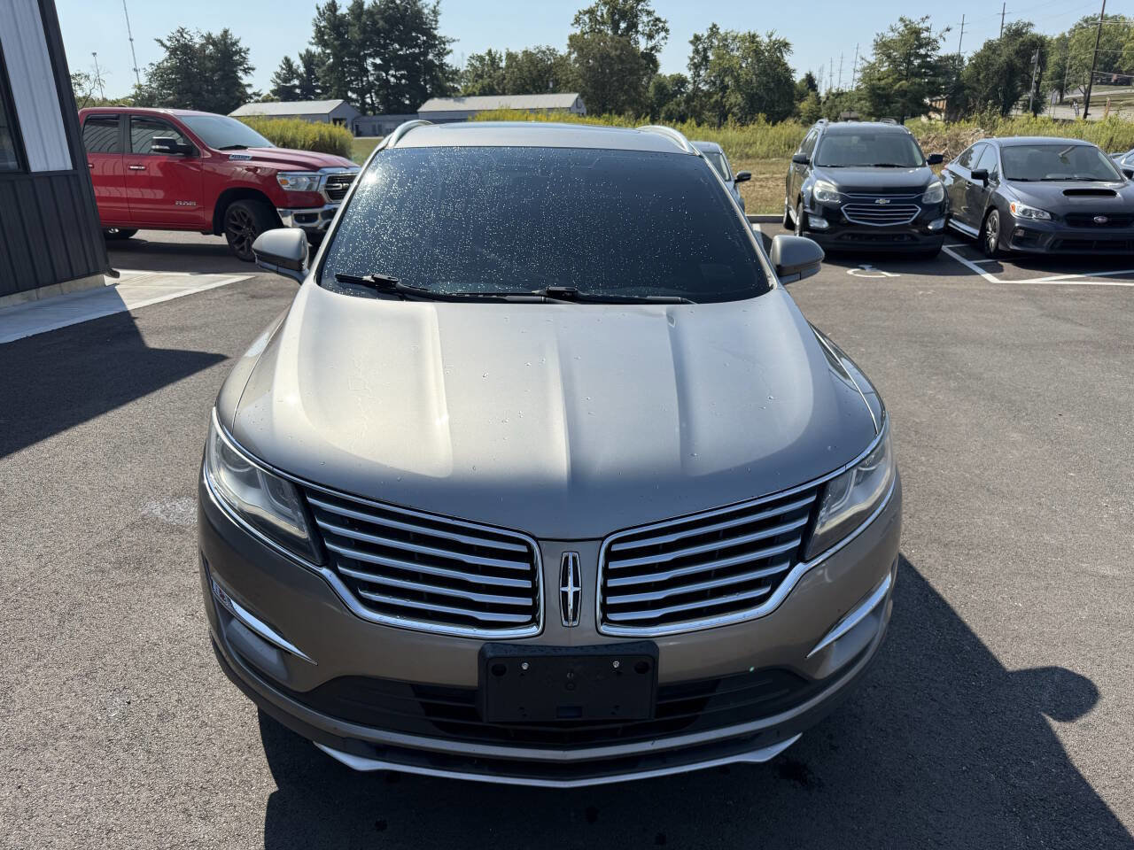 Used 2017 Lincoln MKC Select image 3