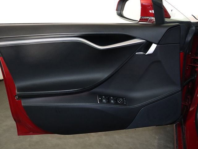 Used 2017 Tesla Model S 90D image 26