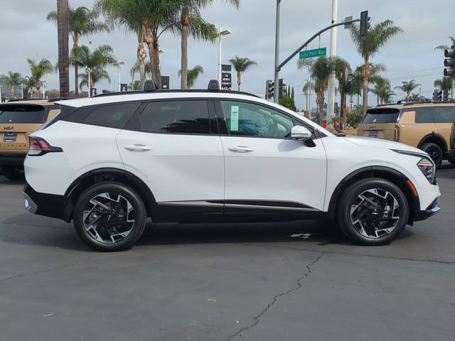 Certified 2025 Kia Sportage SX AWD/4WD image 2