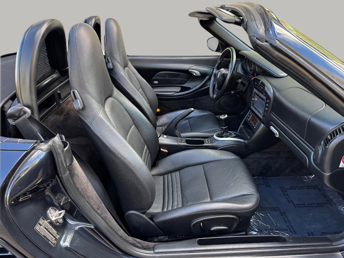 Used 2004 Porsche Boxster RWD image 19