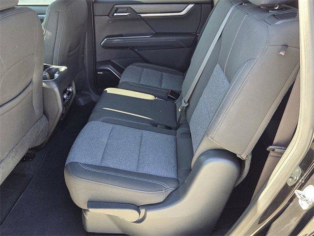 Used 2025 GMC Acadia Elevation image 10