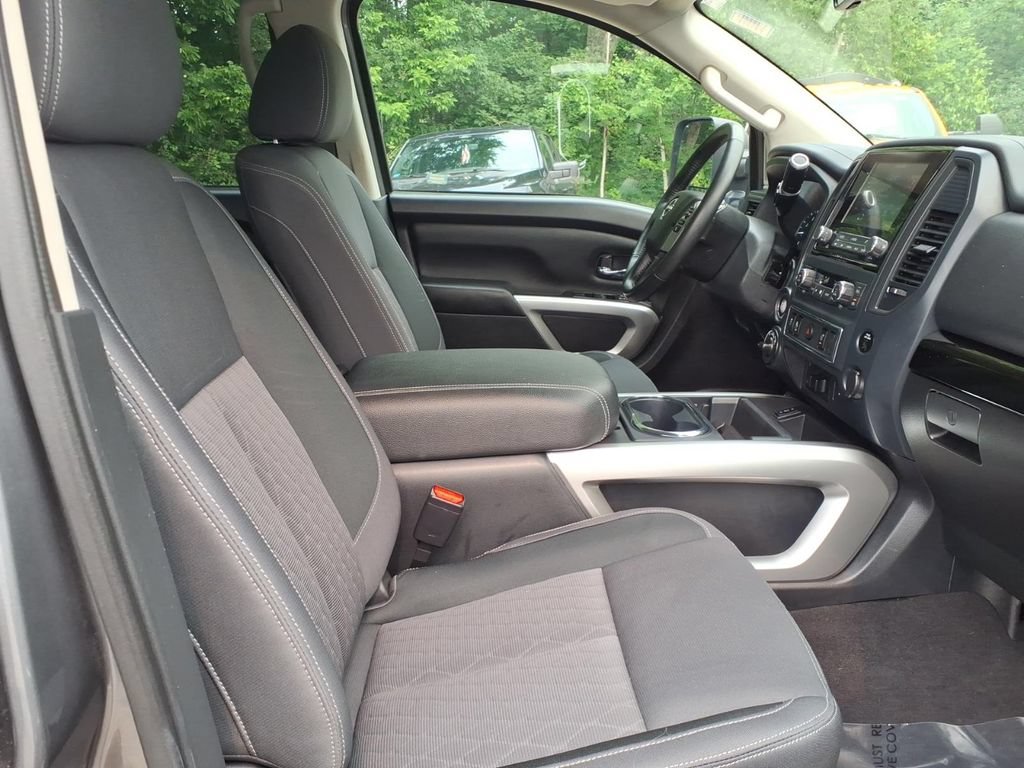 Used 2023 Nissan Titan SV w/ SV Convenience Package AWD/4WD image 15
